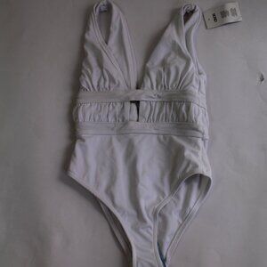Women's Asos One Piece White Swimsuit NEW – Size 4, Sleek & Minimalist Swimwear